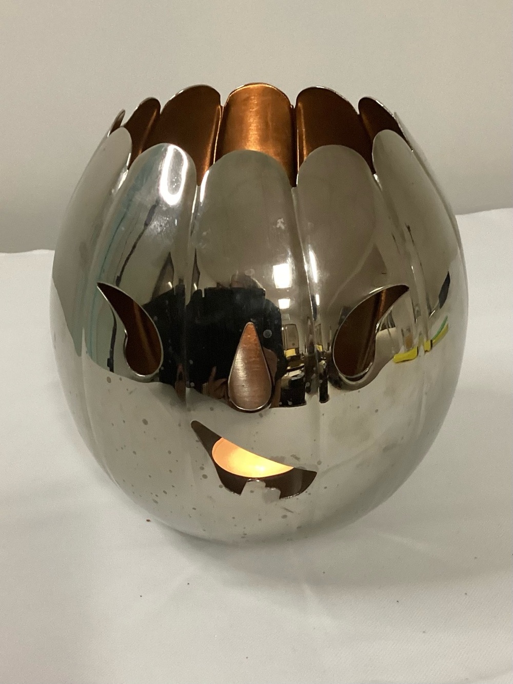 Silver Chrome Metal Pumpkin Jack-o’-Lantern Tealight or Votive Candle Holder